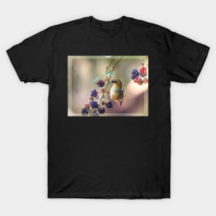 Silvereye eating Blackberries T-Shirt